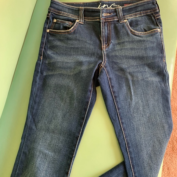 Inc. Denim Jeans. Size 2 short. - Picture 4 of 8